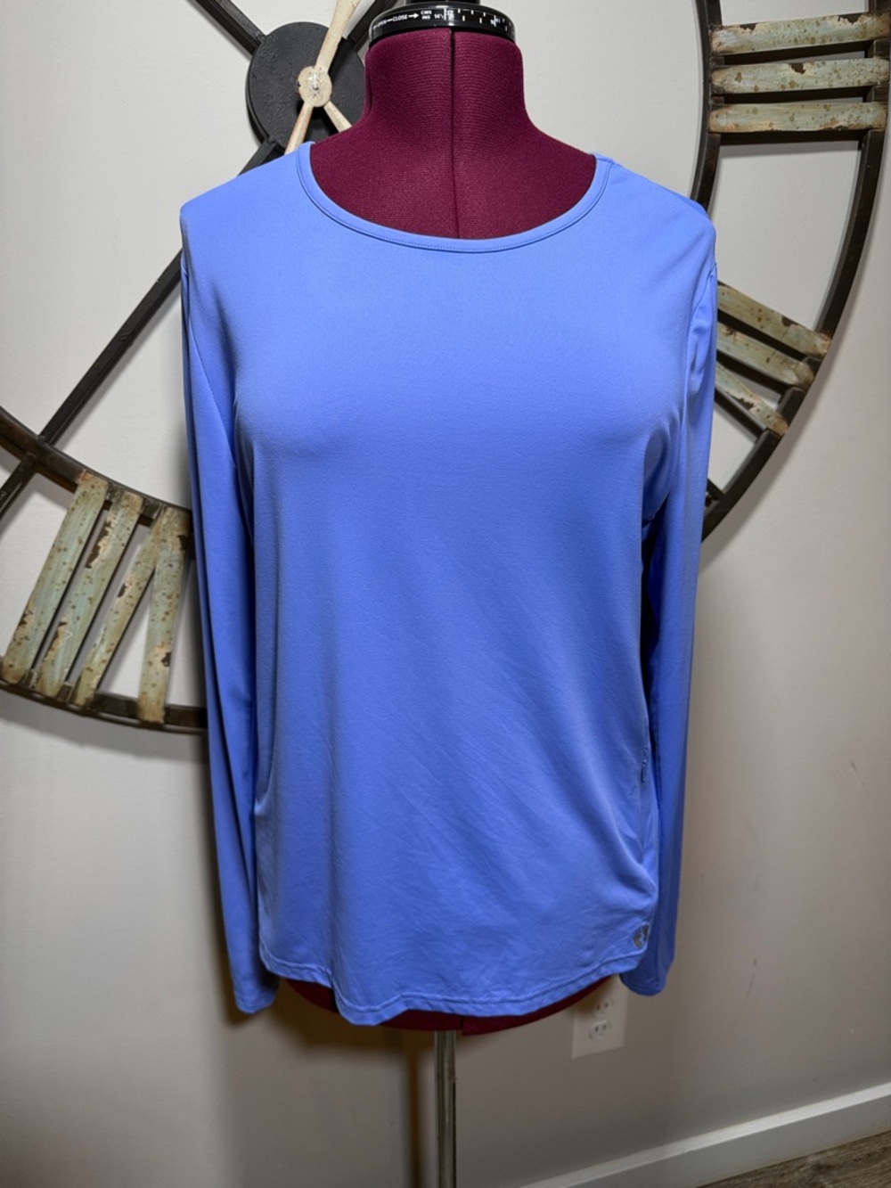 Hang Ten Light Periwinkle Long Sleeve Active Top